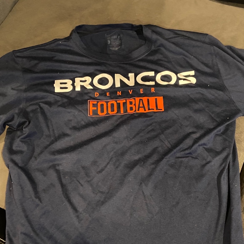 Nike Dri-Fit Broncos Shirt